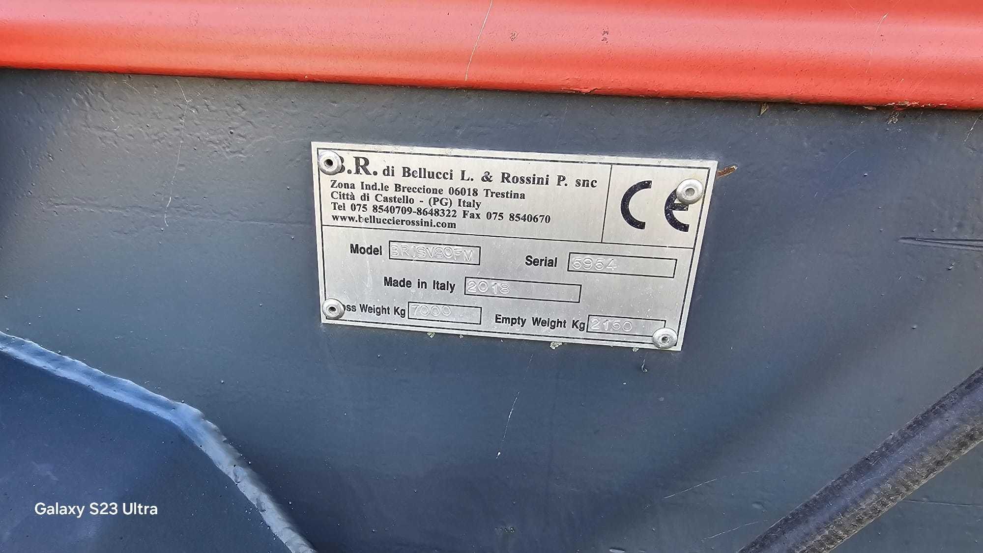 Remorca de imprastiat gunoi Belluci&Rossini