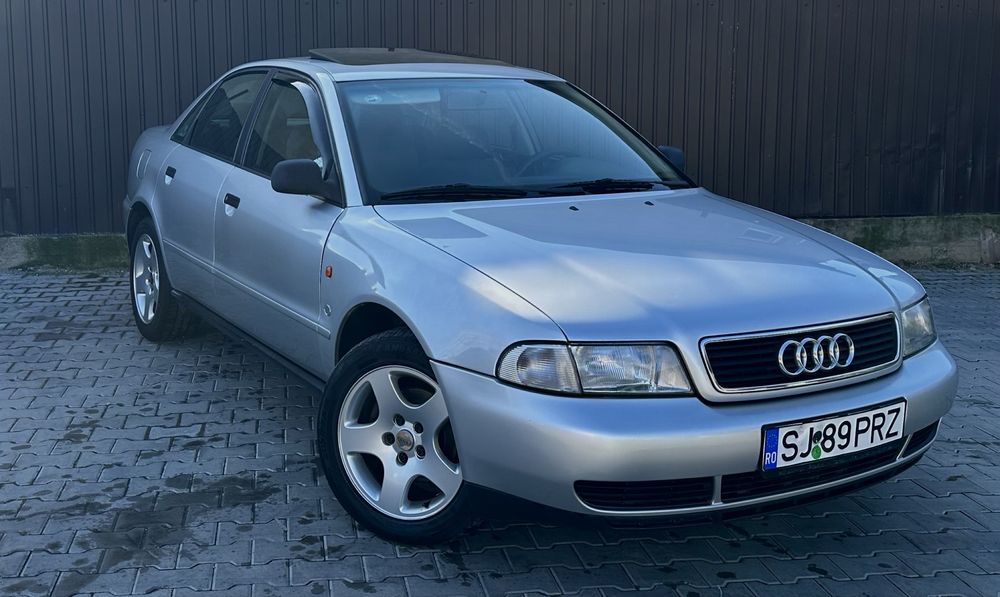 AUDI A4 B5 1.6 benzina