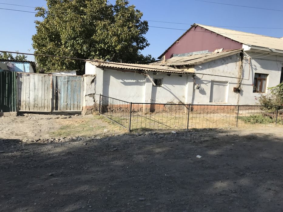 Uy joy sotiladi 4 honali pishgan g’ishdan gaz svet bor