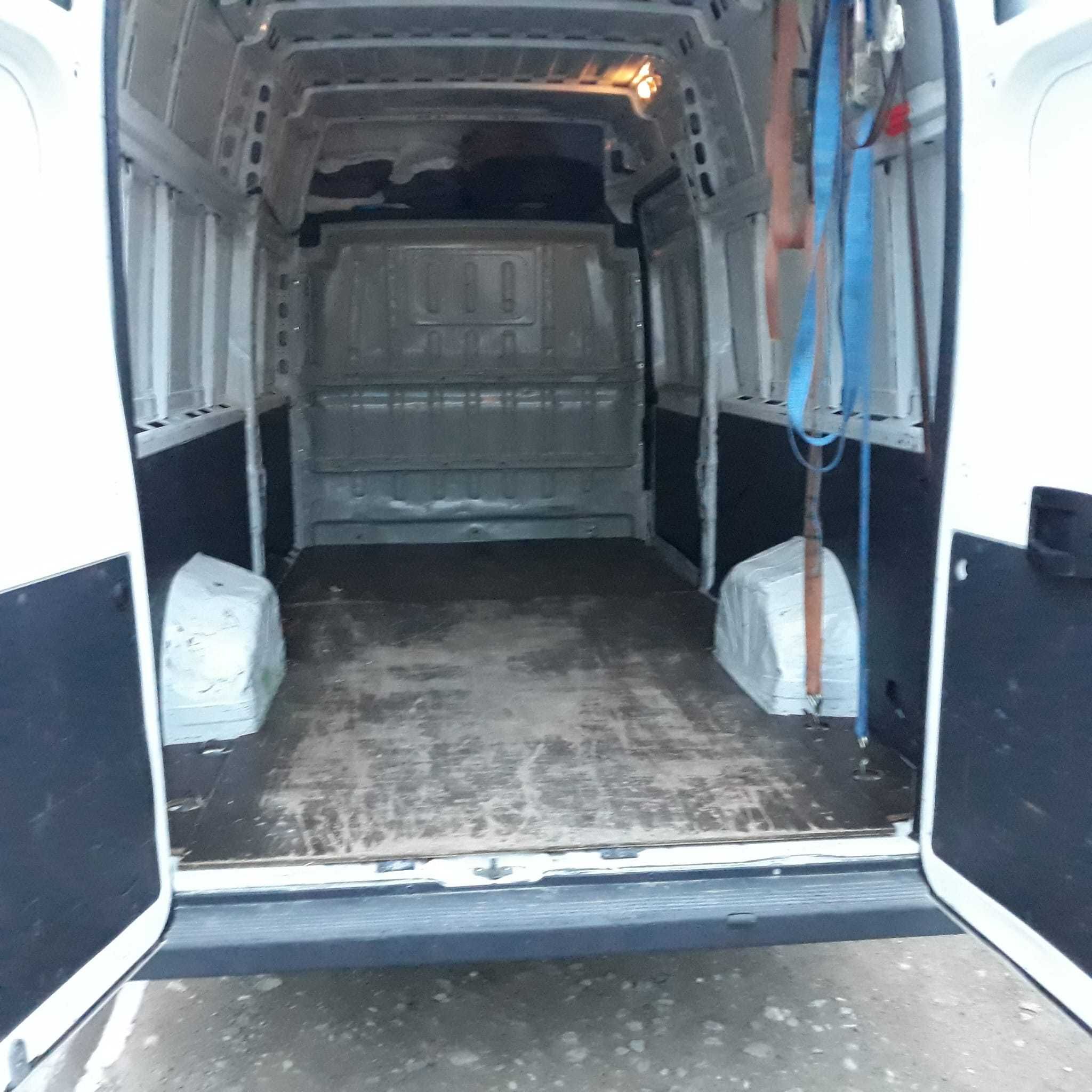 Transport de marfa, bunuri și mobilă