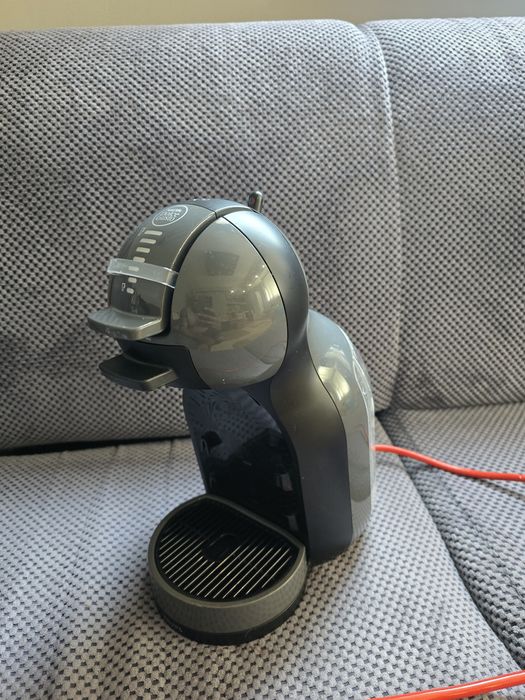 2 кафе машини dolce gusto работят добре