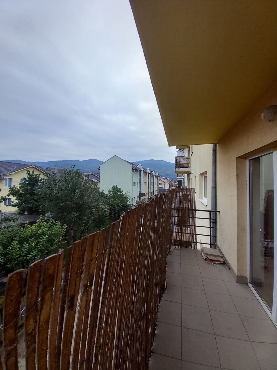 Închiriez apartament cu o camera în Floresti Cluj-Napoca