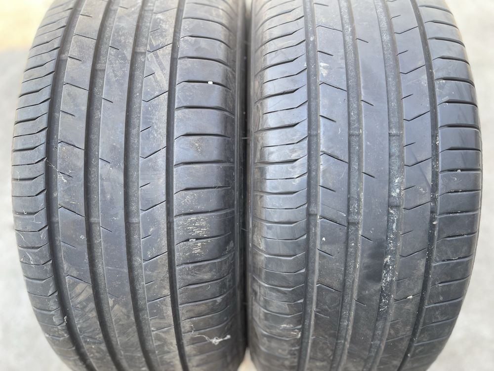Vând 2 anvelope vara 275/55/19 Toyo