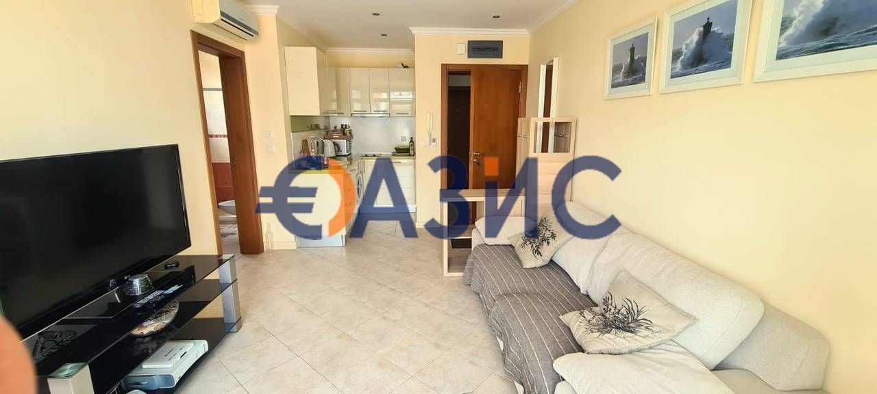 Продава се Двустаен апартамент в Созопол - 63 кв.м за 1707 €/кв.м - Снимка #2