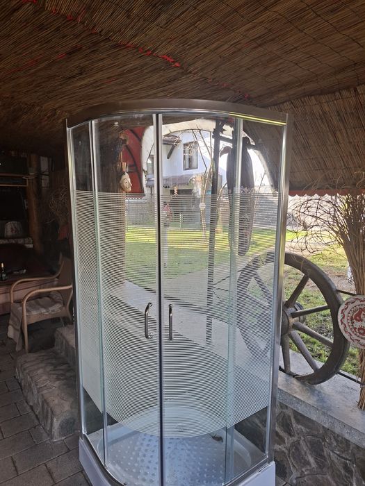 Vand 4 cabine de dus cu cadita 80x80