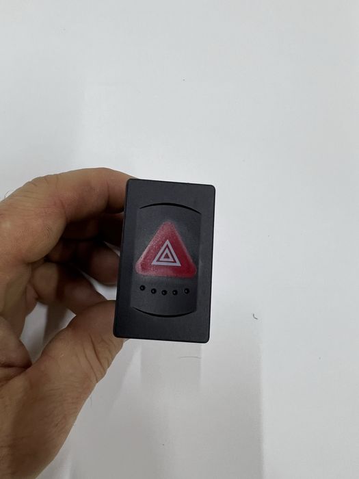 Пассат Б5 аварийка кнопка Passat b5