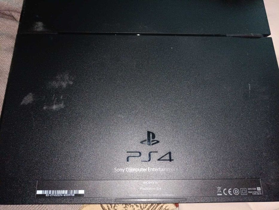 Продавам PS4 супер евтино