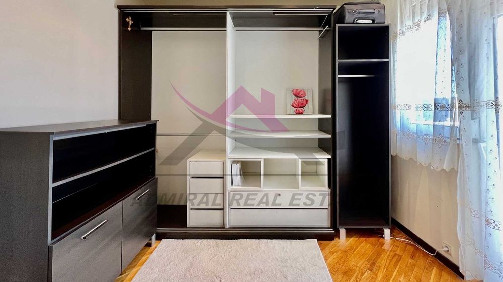 Дава се под наем Тристаен апартамент в Варна, Център - 110 кв.м за 900 € - Снимка #3