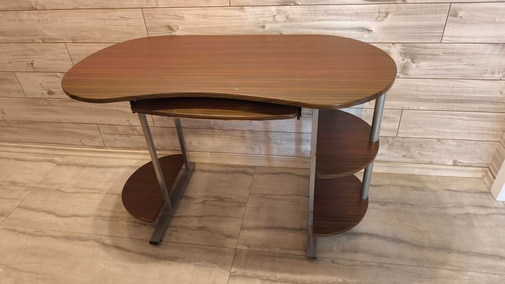 Офис/Ученическо бюро