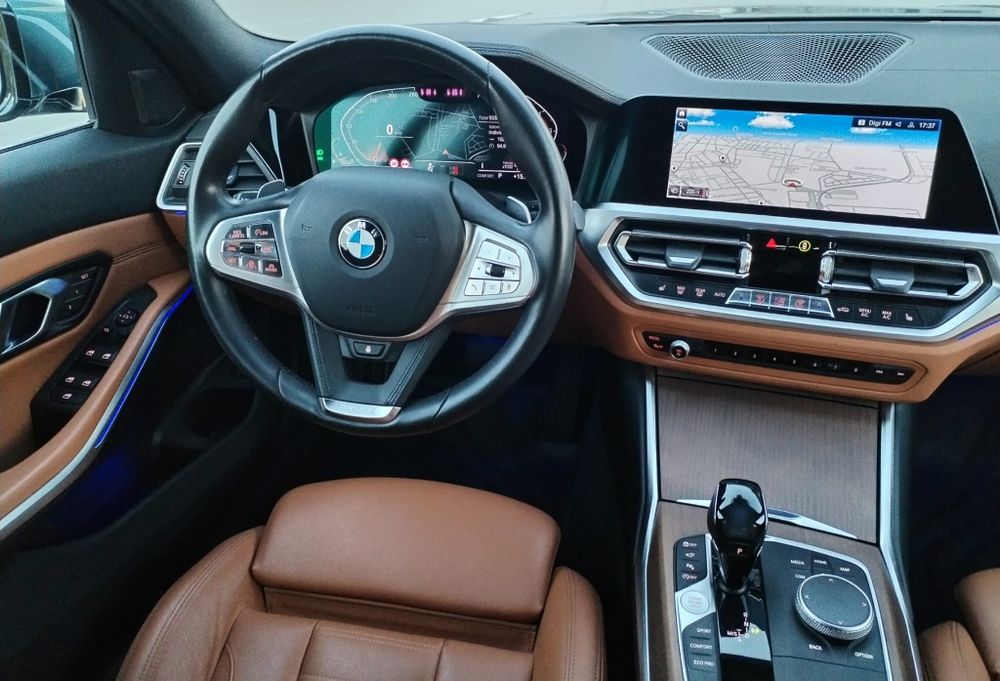 BMW 320i Sedan 2020 X-drive Virtual Head-up Automat Individual 93000km
