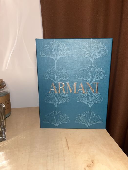 Vand set 2 parfumuri Armani originale nou