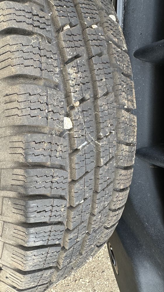 Гуми POINT S зимни със стоманени джанти 185 R 14 C - 2 бр