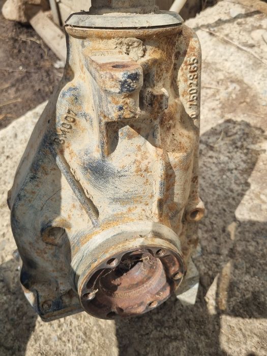 Vând jante și un grup spate x5 e53 3.0d manual 218 cp