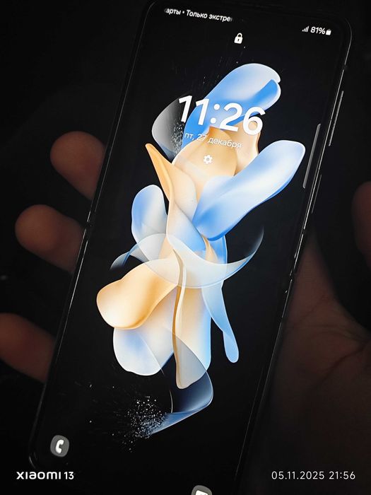 Samsung Z flip 4 на запчасти есть обмен