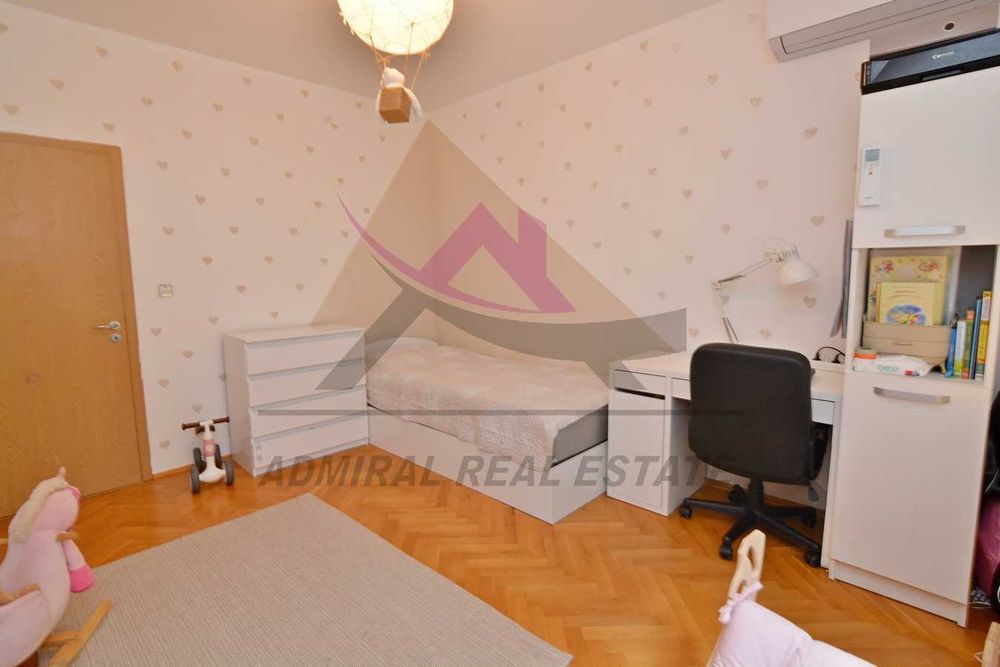 Продава се Тристаен апартамент в Варна, Възраждане 1 - 135 кв.м за 1912 €/кв.м - Снимка #6