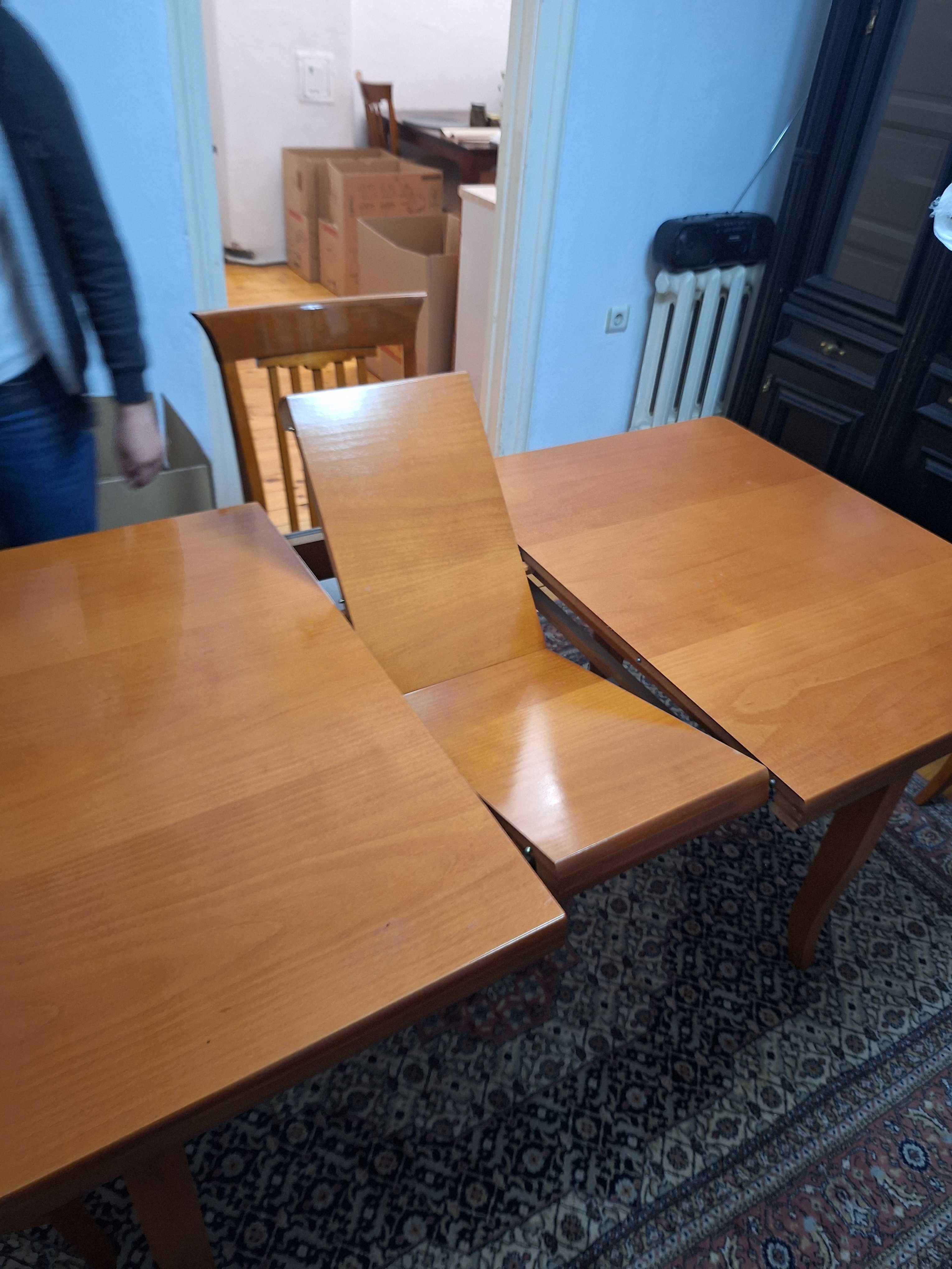 Комплект разтегаема трапезна маса с 8 стола от масив