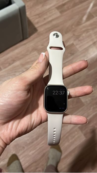 Apple watch 9 в отличном состоянии