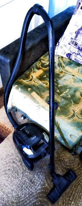 Продам Пылесос Elenberg