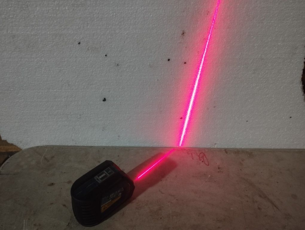 Laser lumina roșie bossh