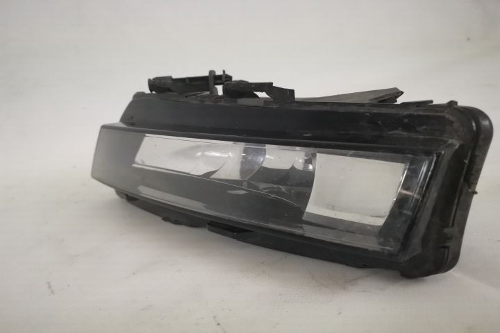 Proiector dreapta Halogen Original In Stare Buna Skoda  Octavia  3 [fa