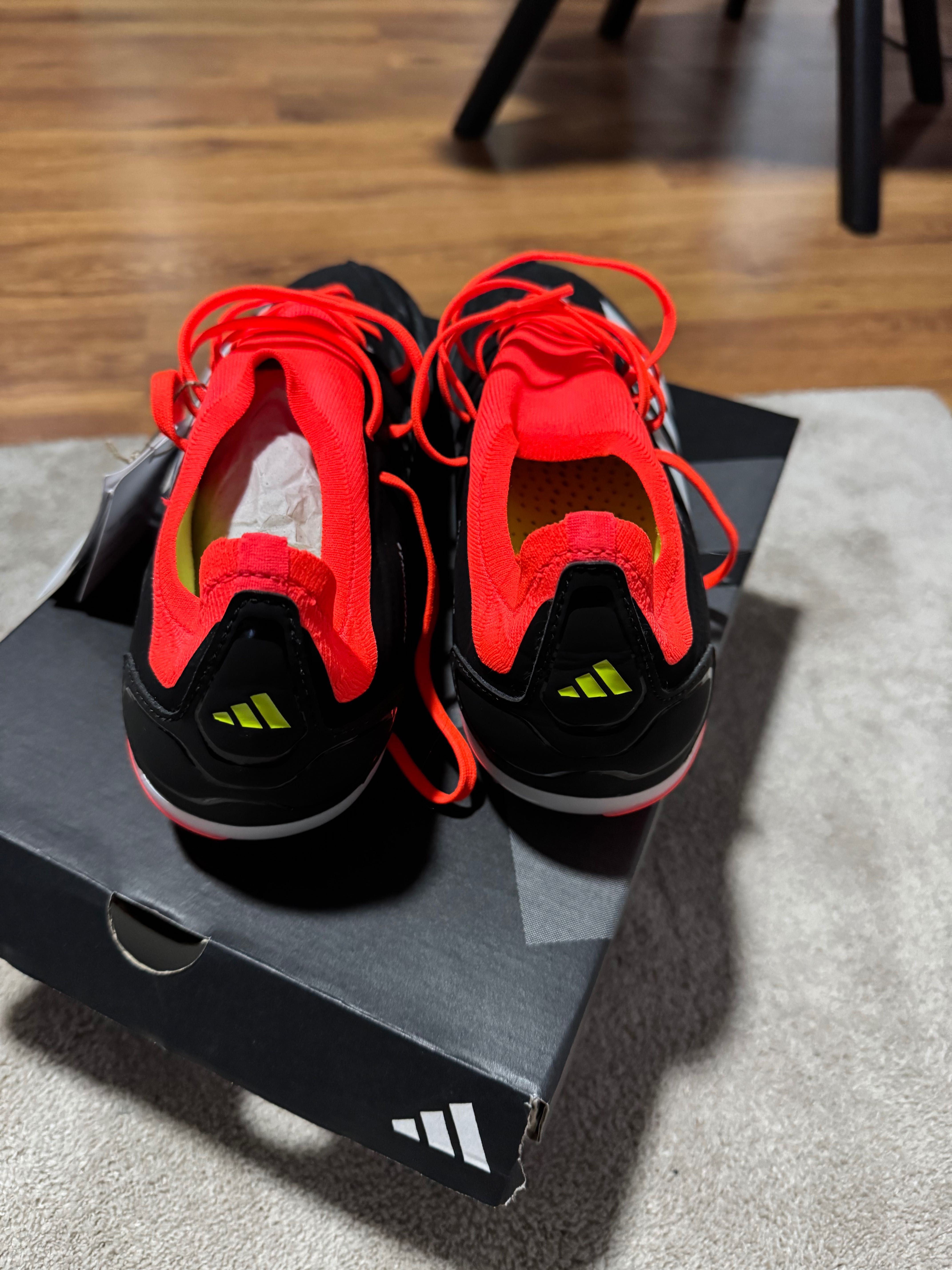 Професионални бутонки Adidas Predator PRO 44