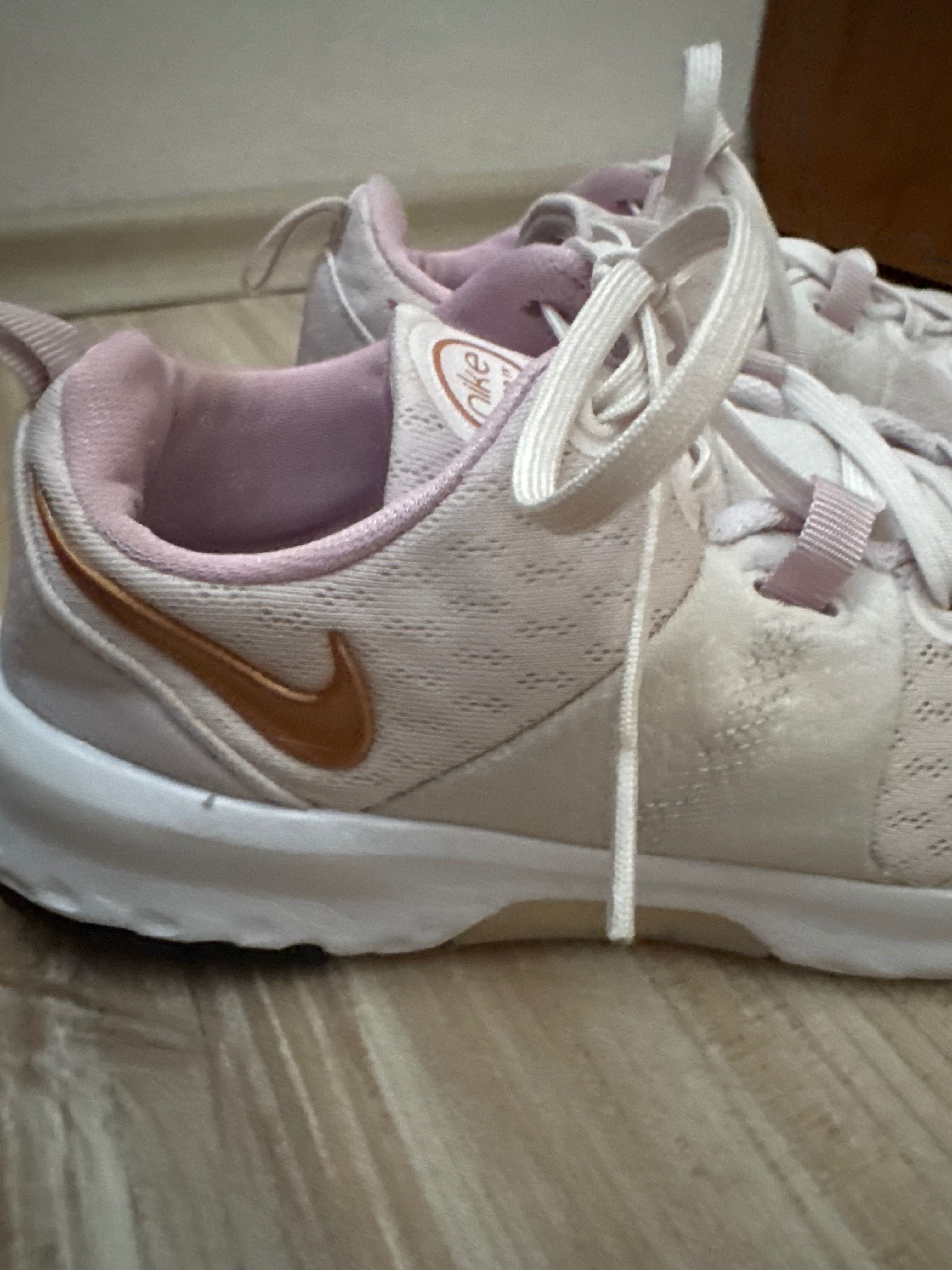 Маратонки Nike City Trainer 3 розови 38