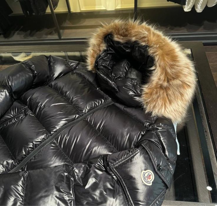 Geaca Moncler new.