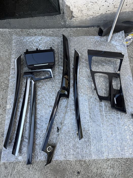 Интериорни лайсни бмв ф10/11 interiorni laisni BMW F10/11