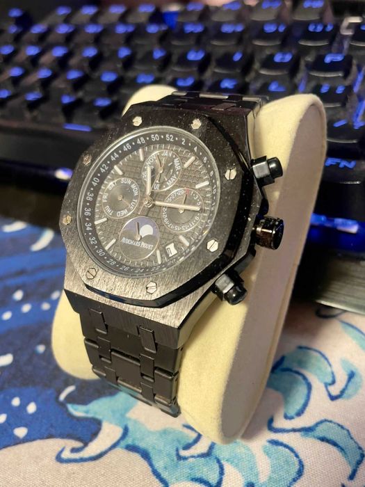 Луксозен часовник Audemars Piguet Royal Oak Chronograph