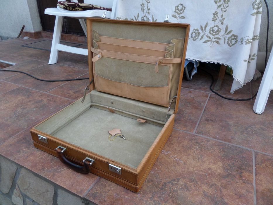 Geanta diplomat piele naturala frumos compartiment laptop