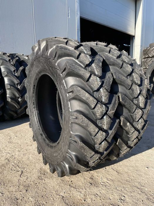 Cauciucuri noi 12.5-20 marca OZKA cu 14 pliuri pentru buldo