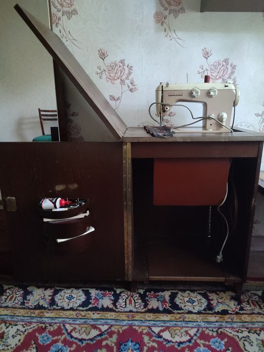 Немецкая швейная машинка Kohler