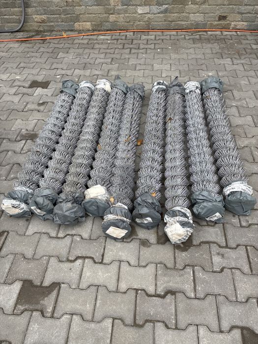 Оградна плетена мрежа