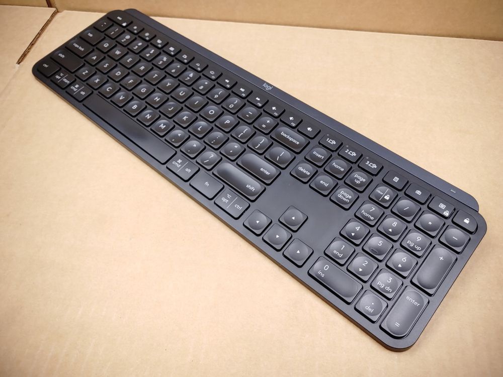 Tastatura Logitech Mx Keys - stare perfecta - Mac si Windows