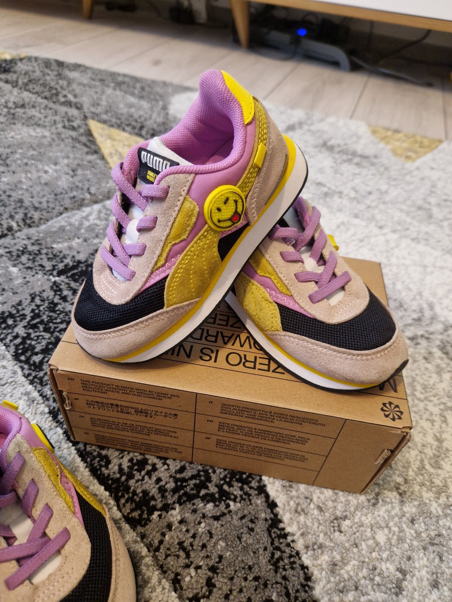 Vând pantofi sport Puma Nr. 26 fete