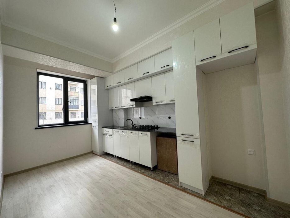 Сдается квартира1комнатная своя евро  ремонт в яшнабадский районе