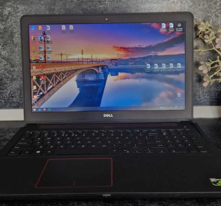 Laptop Dell i7-7700hq gtx 1050 4gb 16gb ram