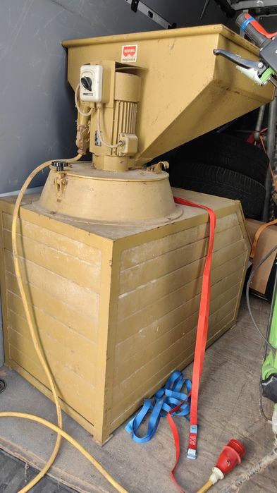 Moara trifazic Germania