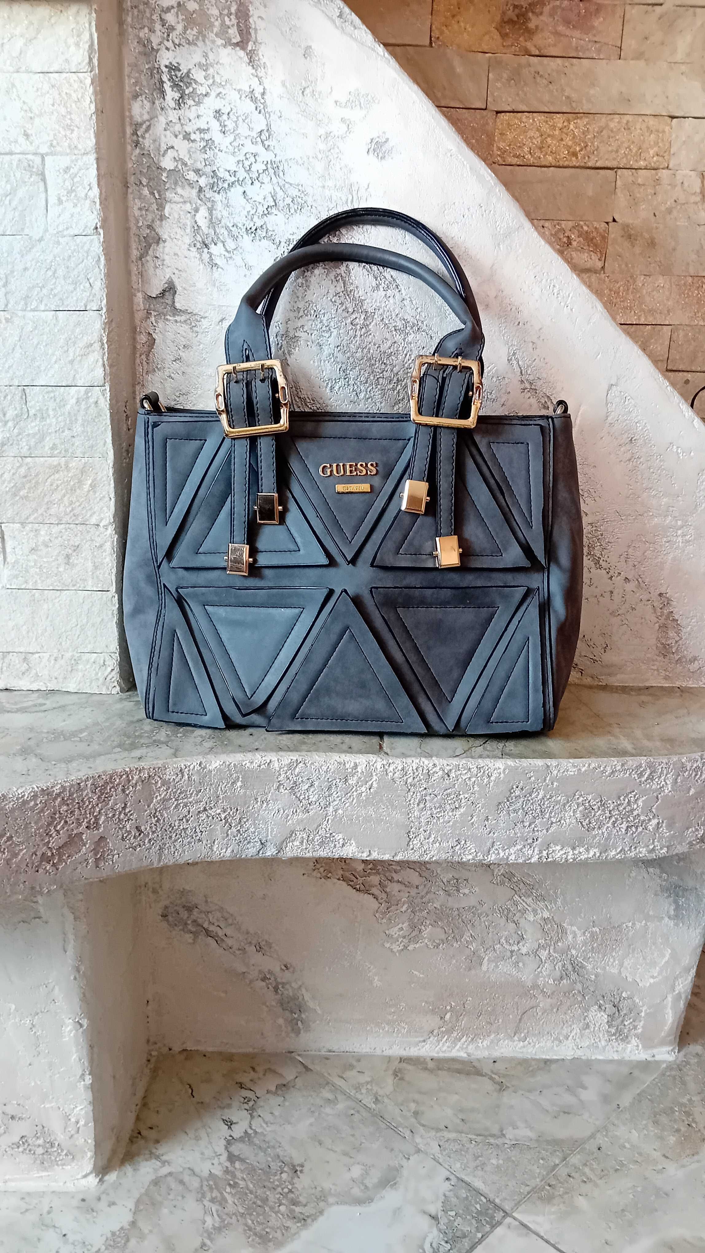 Чанта GUESS сива