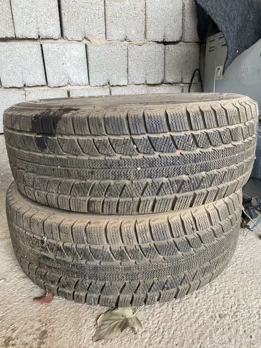 Балон р15 зима идеал сост 195/65/15 2 штук