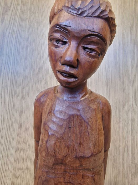 Статуетка дърворезба 70 см.