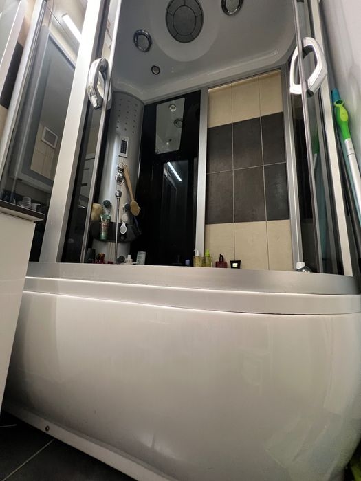 Cabina de dus dubla