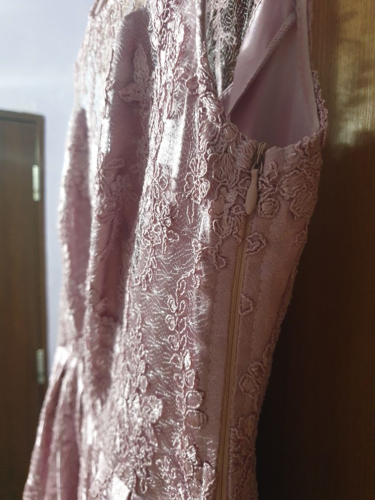 Rochie de ocazie roz prafuit