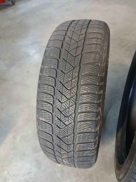 Anvelope iarna 205/55/17 și 225/50/18