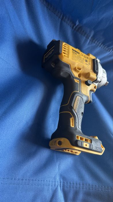 Dewalt DCF894 masina insurubat cheie impact 1/2