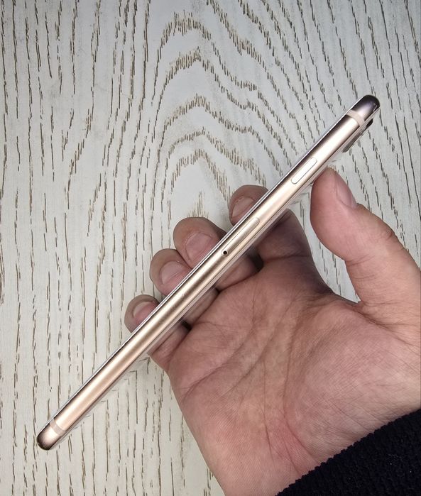 iPhone  8 Plus 64 gb