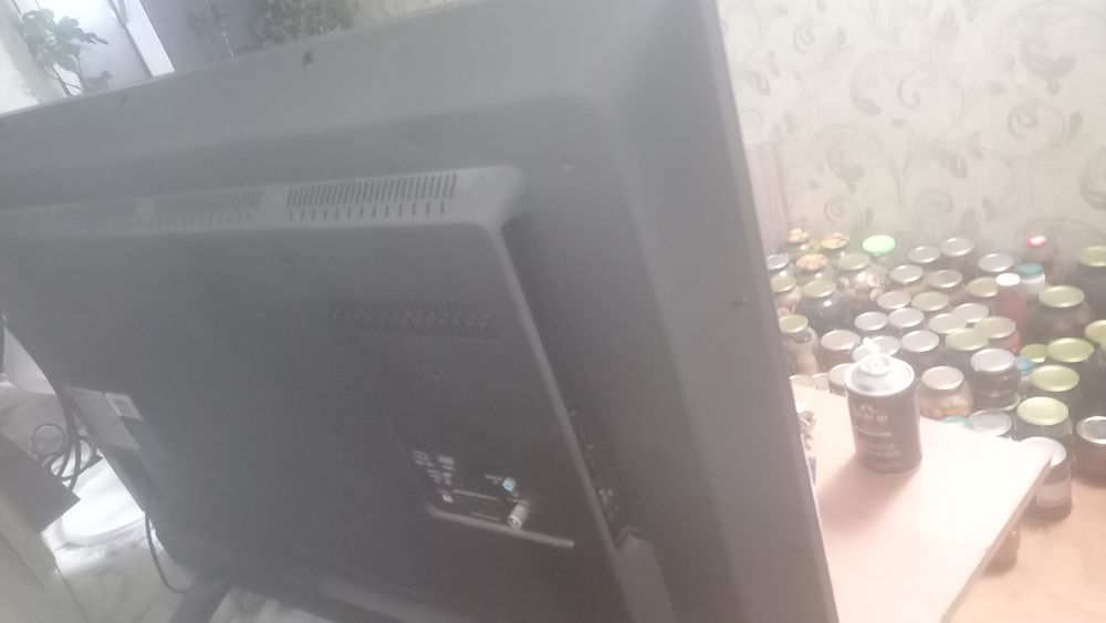 Продам телевизор