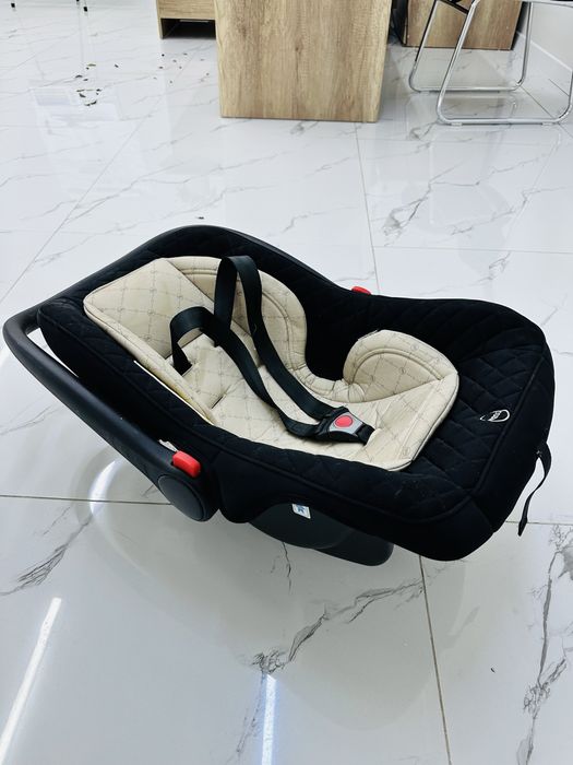 Автокресло для младенцов