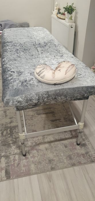 Masă de masaj portabilă cu husă inclusă in preț