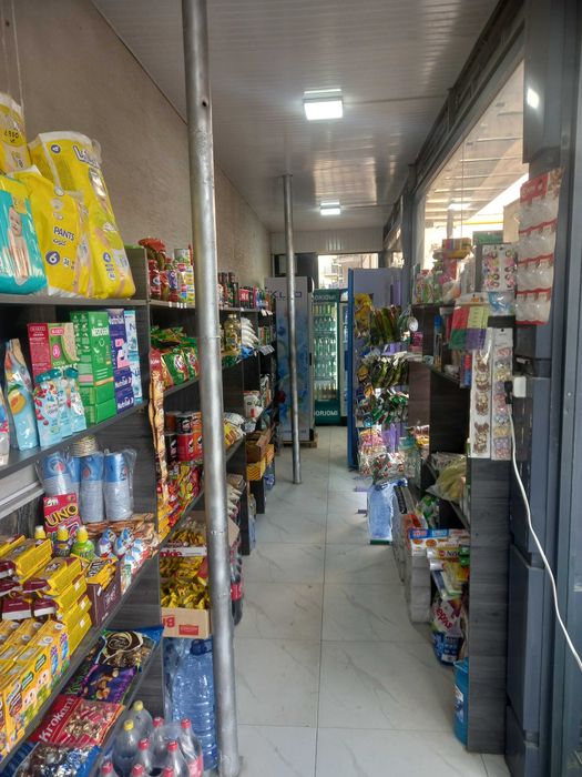 Готовый бизнес продается. Магазин рядом метро Олмос в военном городке.